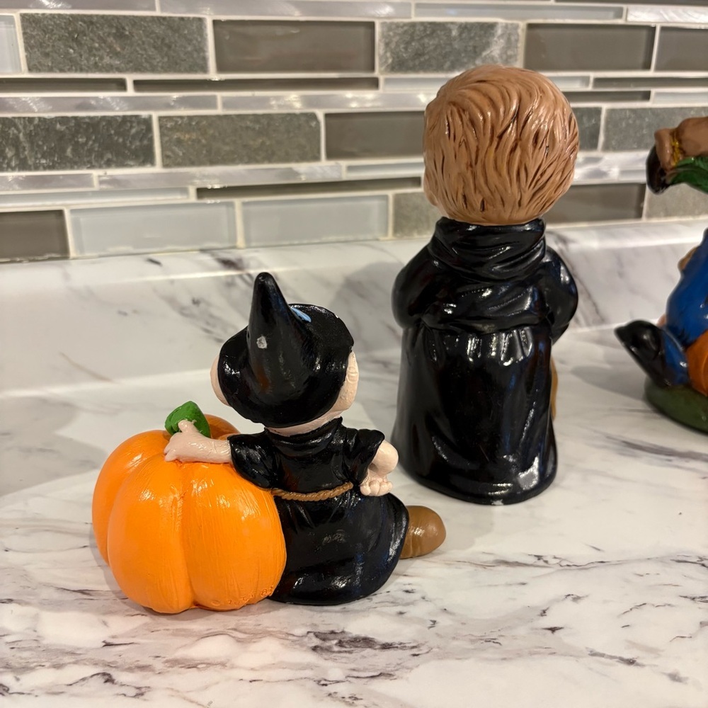 Vintage Halloween ceramic figurines lot Scarecrow devil mouse ect - Picture 10 of 11